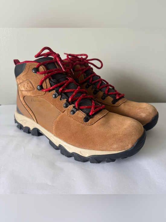 Columbia Other - COLUMBIA Size 12 Men’s Newton Ridge Plus II Suede Waterproof Hiking Boot